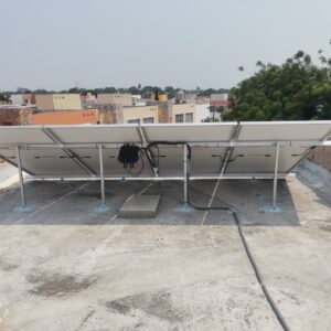 KIT 4 PANELES SOLARES DE 610 WATTS MICROINVERSOR 2000 WATTS DE POTENCIA